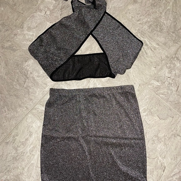 NEW NWOT 2 piece co ord metallic wrap top & skirt - Picture 8 of 12